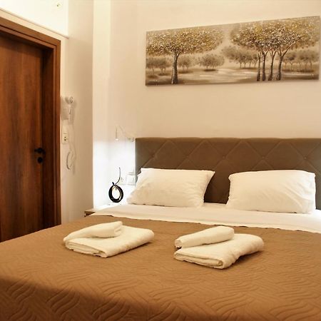 Evangelia'S Little House Rhodes City Bagian luar foto