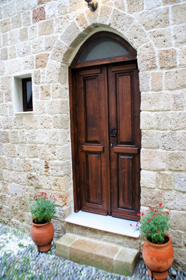 Evangelia'S Little House Rhodes City Bagian luar foto