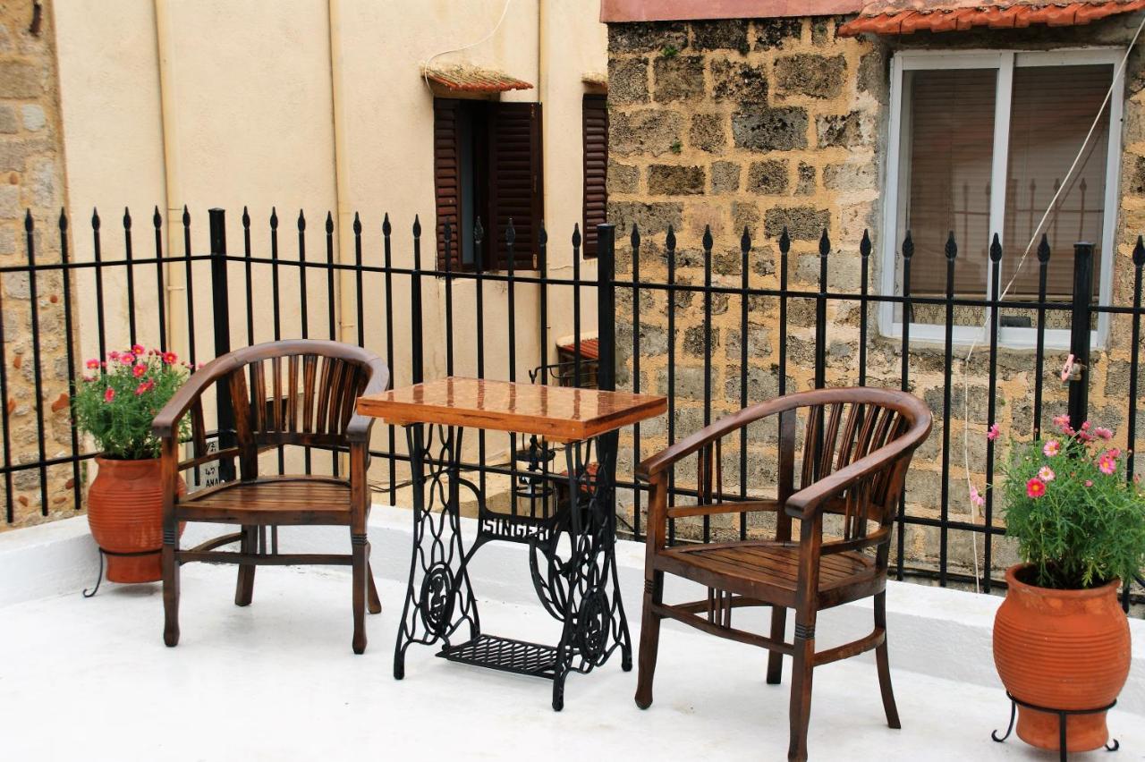Evangelia'S Little House Rhodes City Bagian luar foto